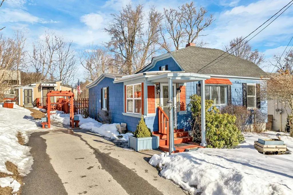 180 Garvin Avenue Manchester NH 03109