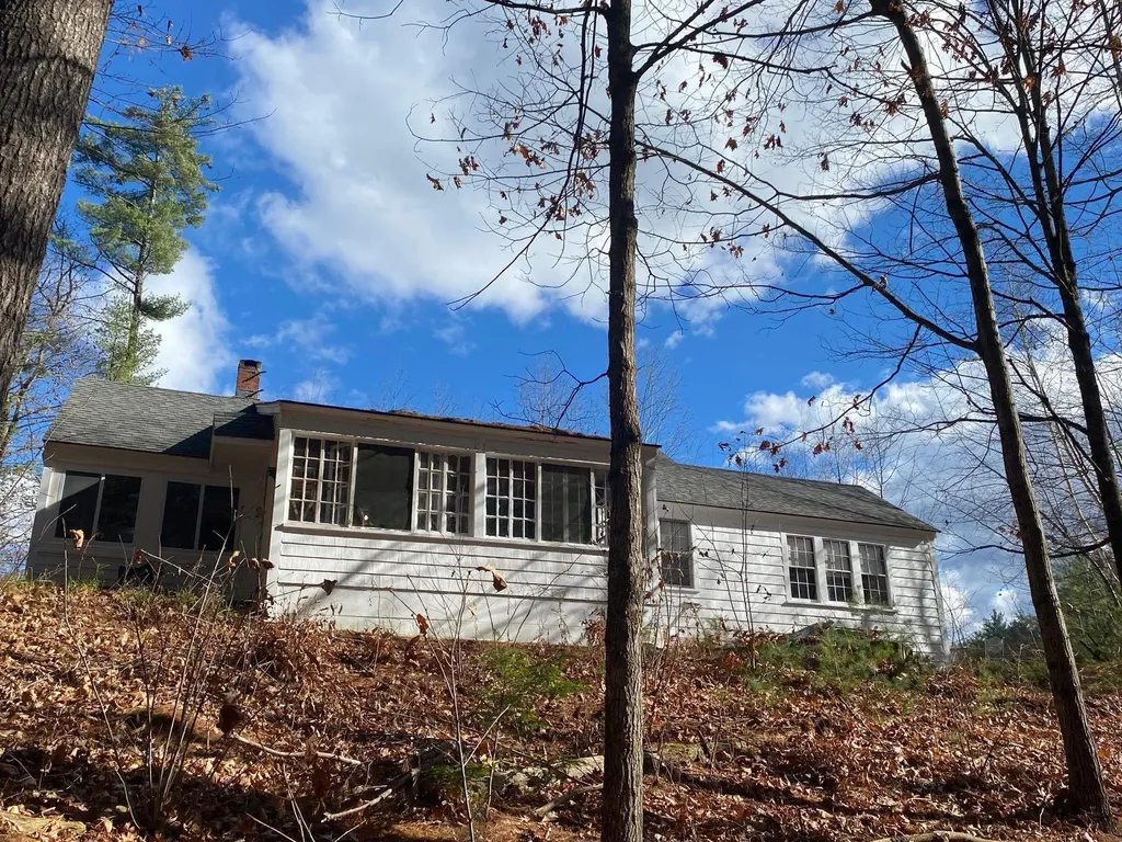 116 Pleasant View Road Bradford NH 03221