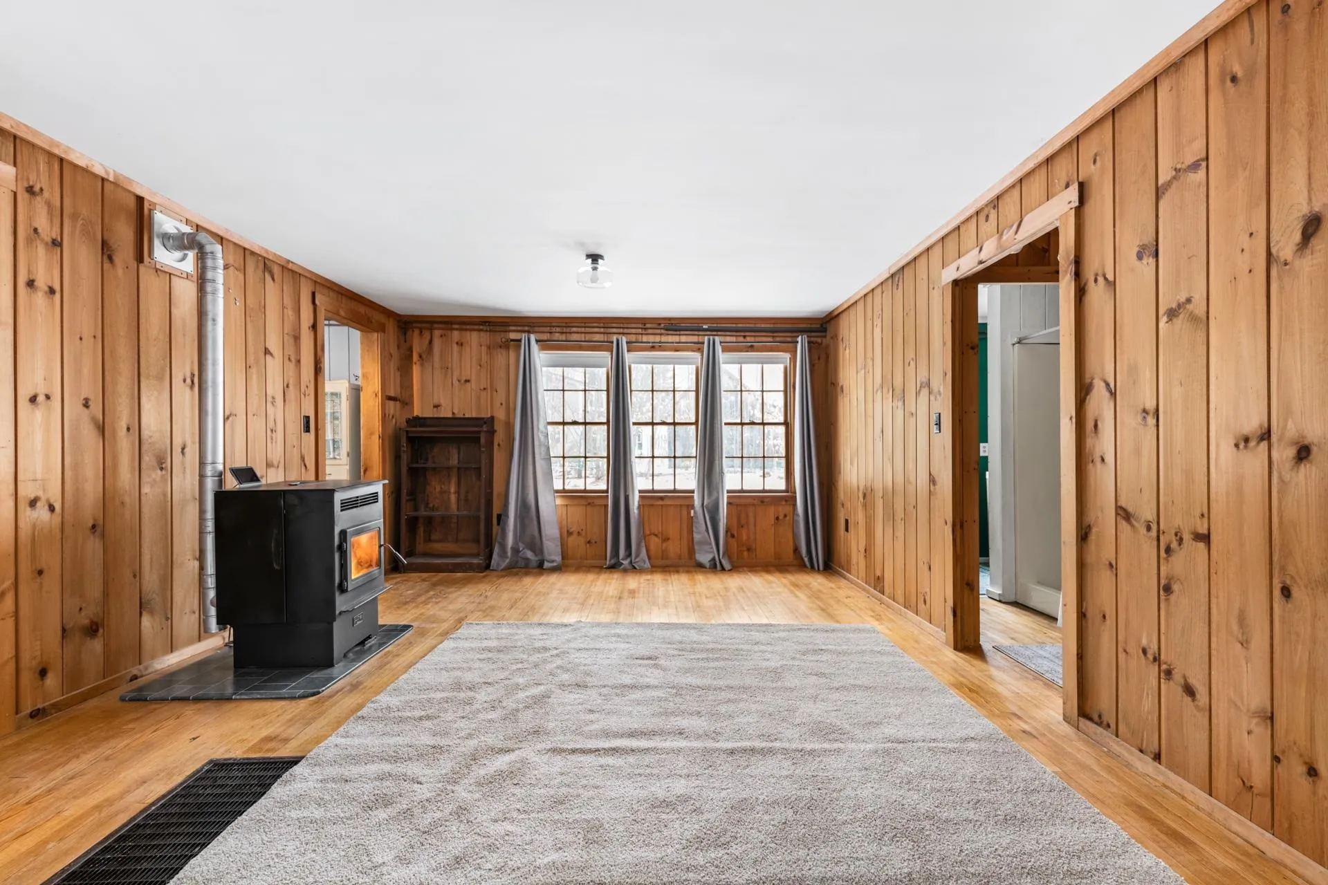 116 Pleasant View Road Bradford NH 03221