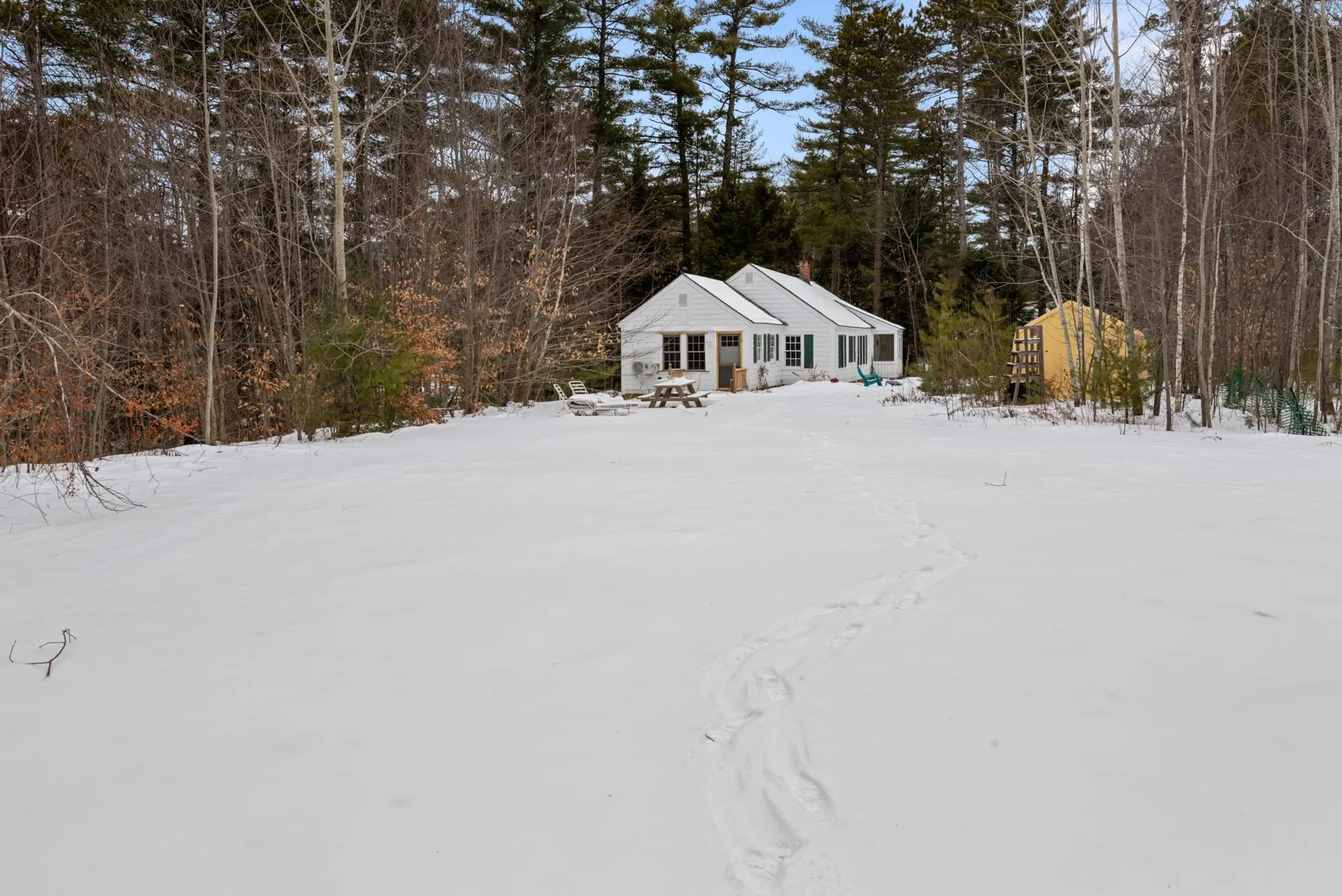 116 Pleasant View Road Bradford NH 03221