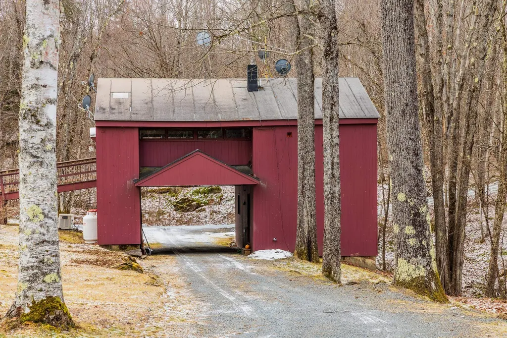 11 Cutting Hill Lane Lyme NH 03768