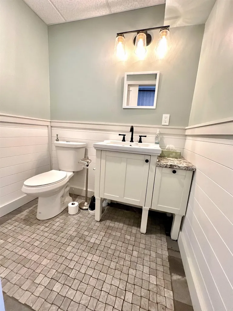 725 Lafayette Road Hampton NH 03842