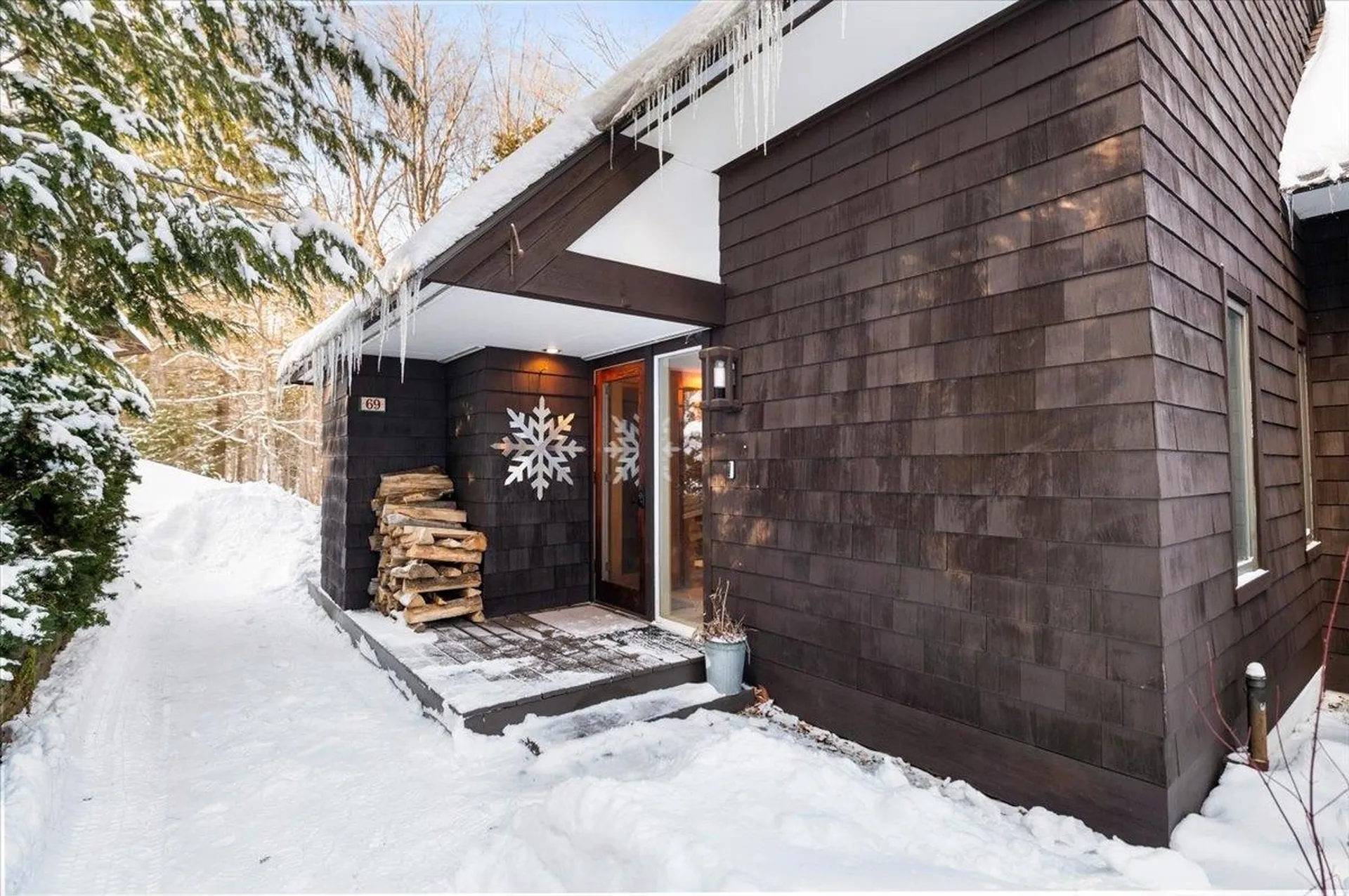 69 Fox Hollow Road Winhall VT 05340