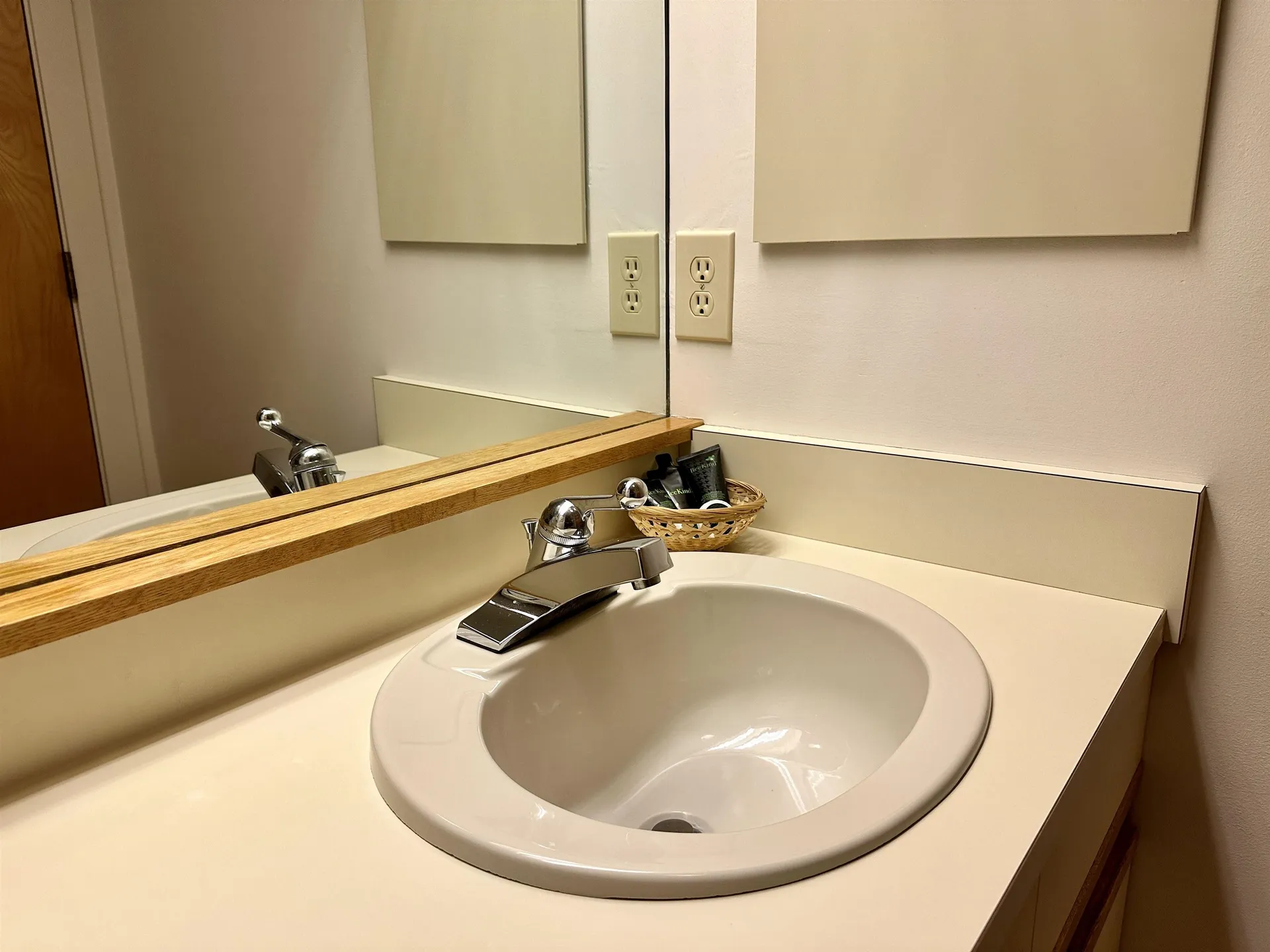 22 Glades Drive Warren VT 05674