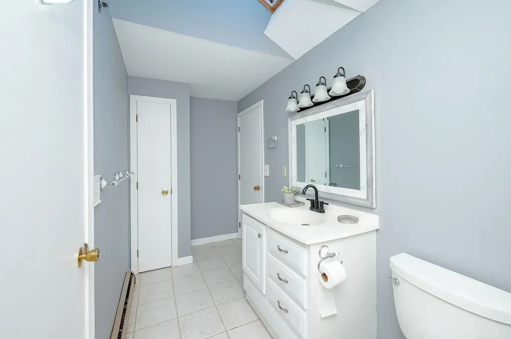 13 Tideview Drive Dover NH 03820