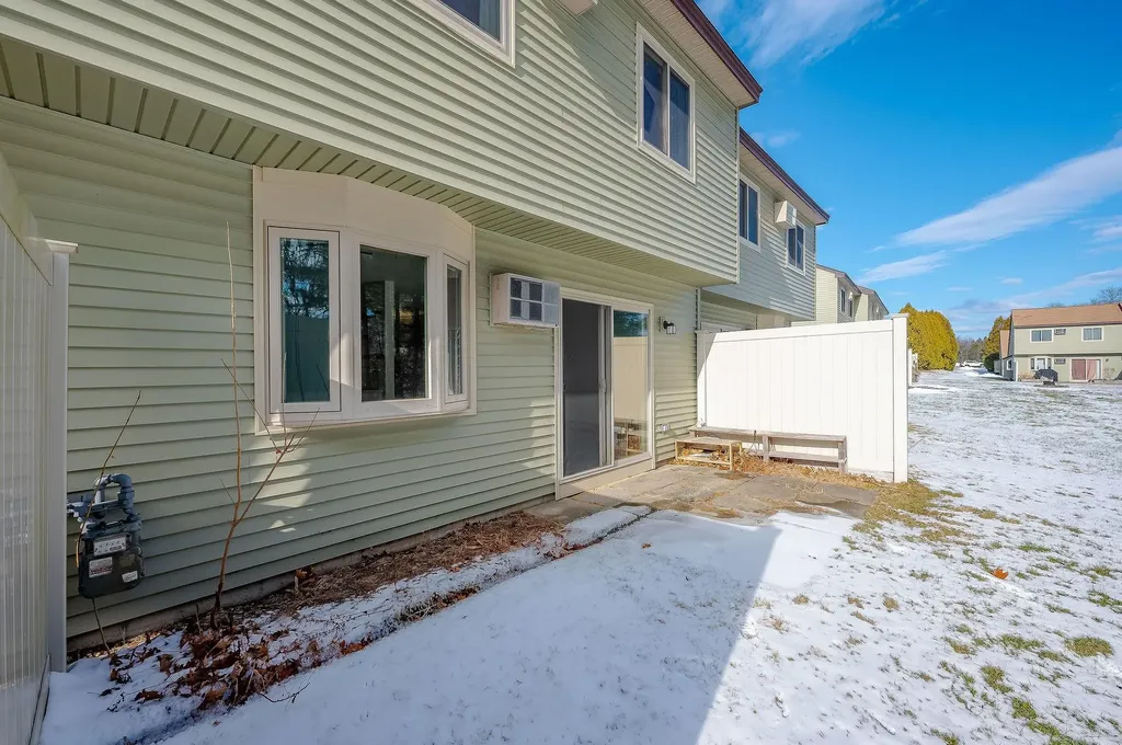 13 Tideview Drive Dover NH 03820