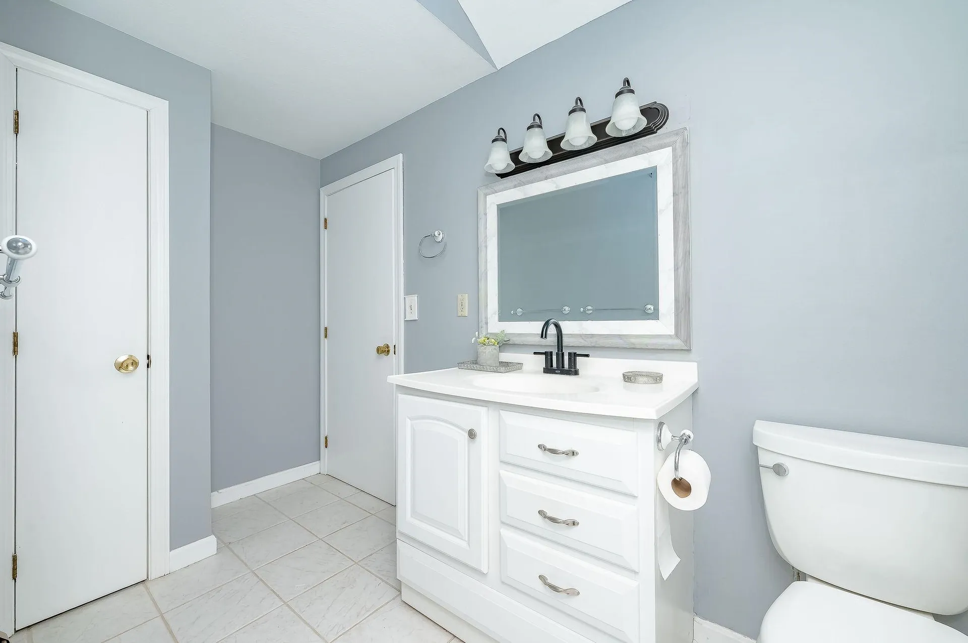 13 Tideview Drive Dover NH 03820