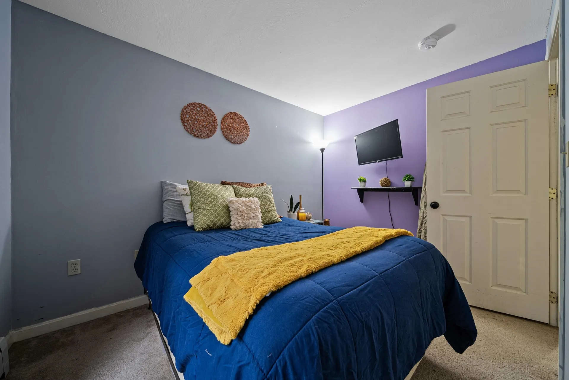 33 Spring Street Hillsborough NH 03244