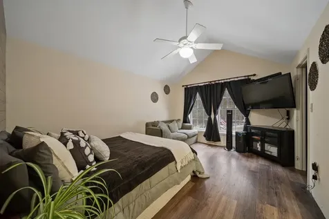 33 Spring Street Hillsborough NH 03244