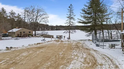 33 Spring Street Hillsborough NH 03244