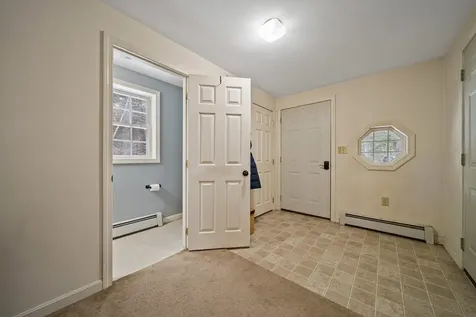 33 Spring Street Hillsborough NH 03244