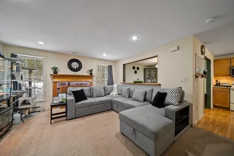 33 Spring Street Hillsborough NH 03244