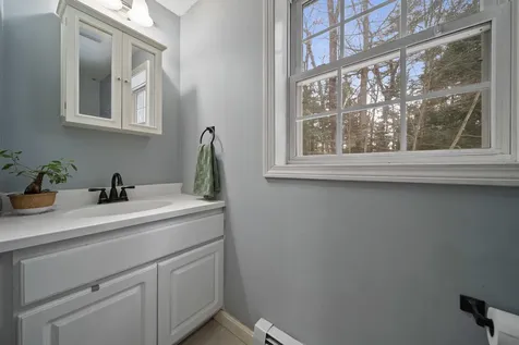 33 Spring Street Hillsborough NH 03244