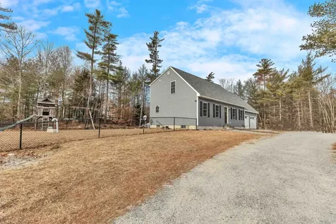 24 Camerons Way Greenfield NH 03047