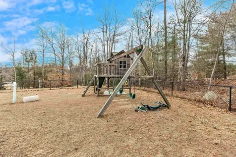 24 Camerons Way Greenfield NH 03047