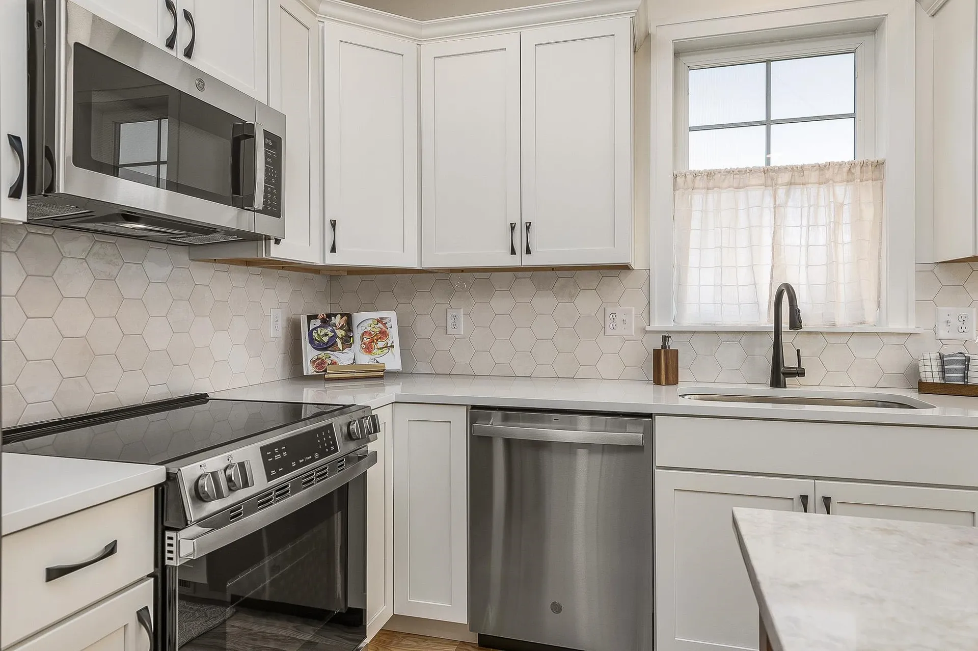 38 Summerwind Place Greenland NH 03840