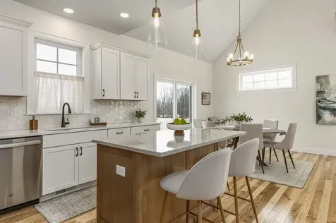 38 Summerwind Place Greenland NH 03840