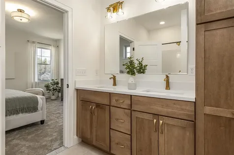 38 Summerwind Place Greenland NH 03840