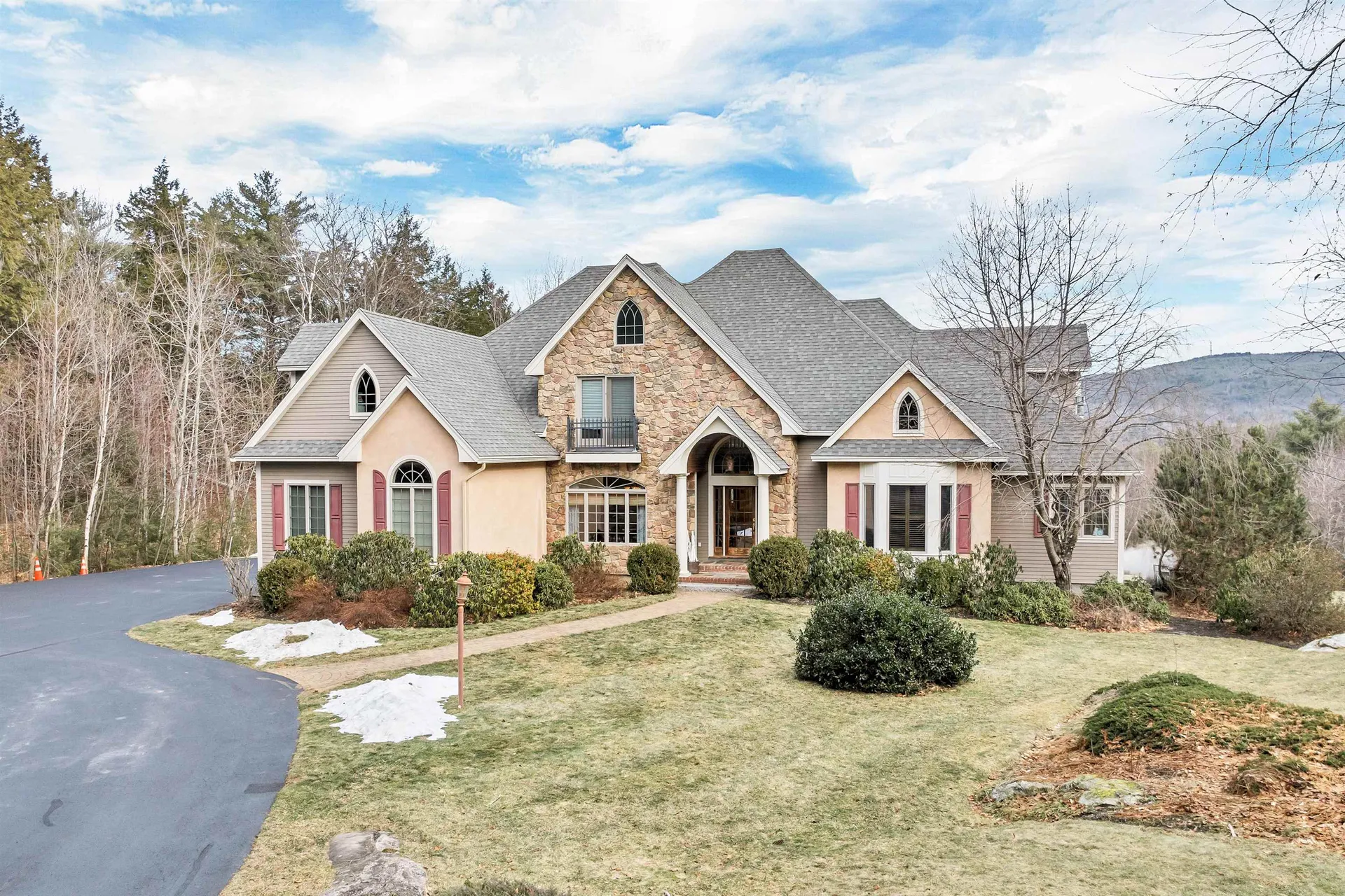 31 Murray Hill Road Gilford NH 03249