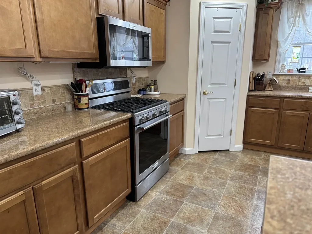 510 Delong Road Cornwall VT 05753