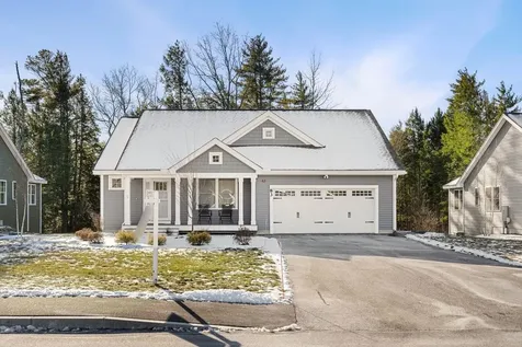 83 Three Ponds Drive Brentwood NH 03833