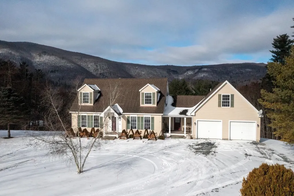 58 Wildflower Lane Sunderland VT 05250