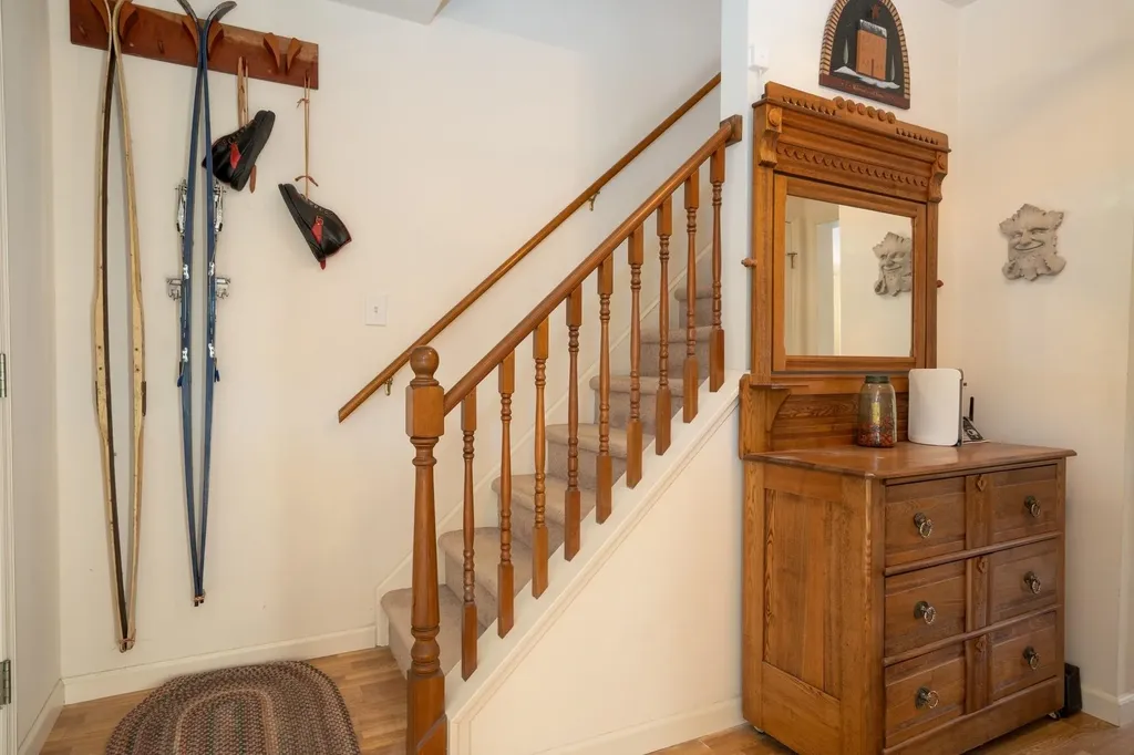 58 Wildflower Lane Sunderland VT 05250