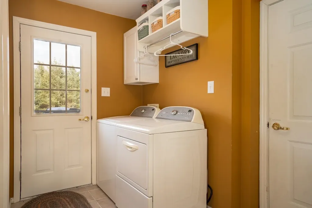 58 Wildflower Lane Sunderland VT 05250