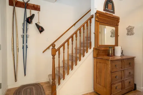 58 Wildflower Lane Sunderland VT 05250