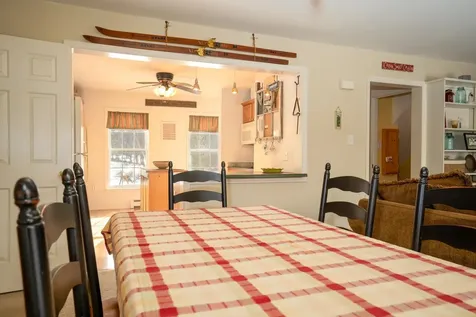 58 Wildflower Lane Sunderland VT 05250