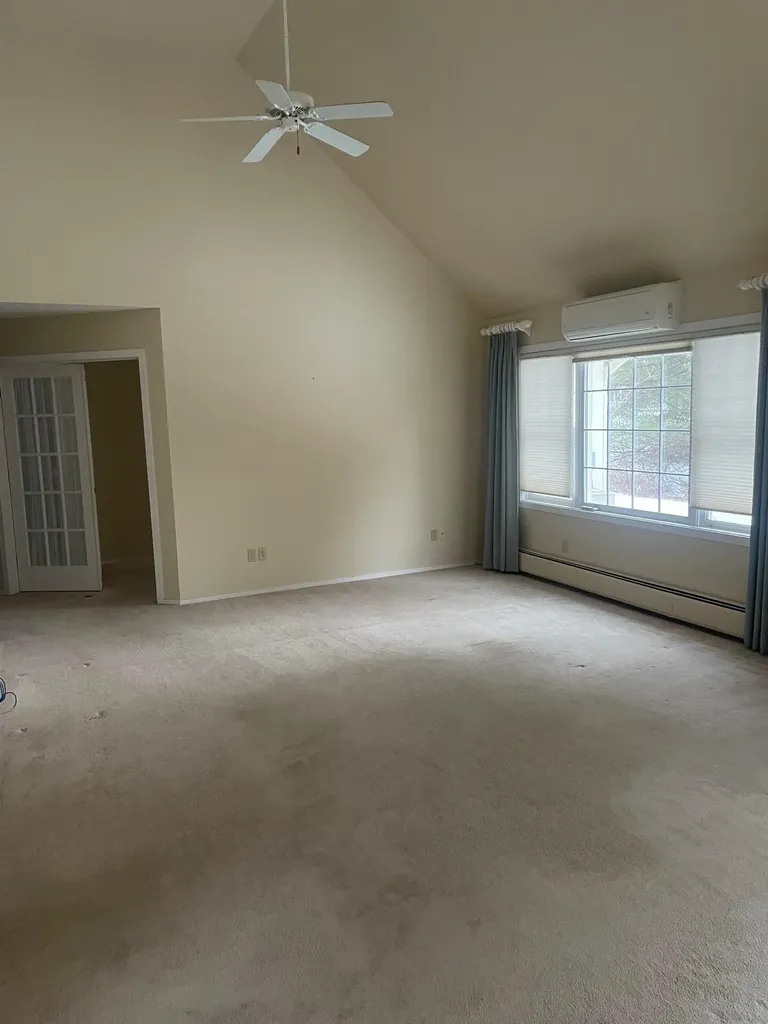 17 Eastman Farm Road Burlington VT 05401