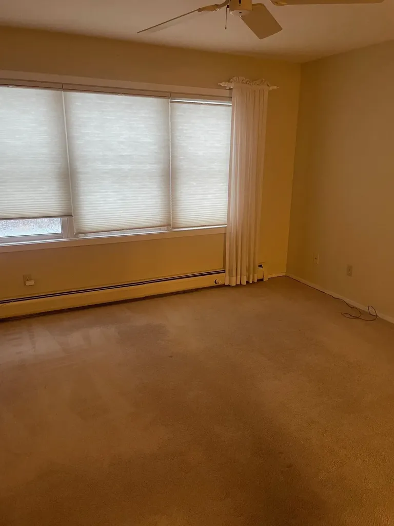 17 Eastman Farm Road Burlington VT 05401