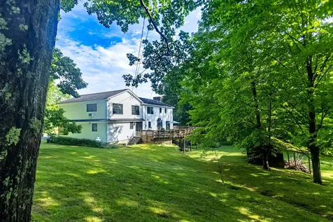 48 Middle Road Norwich VT 05055