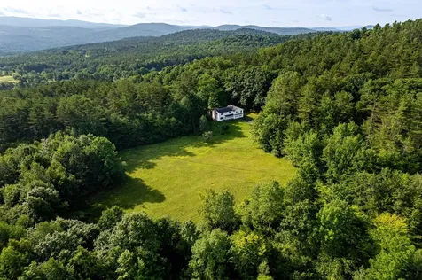 48 Middle Road Norwich VT 05055