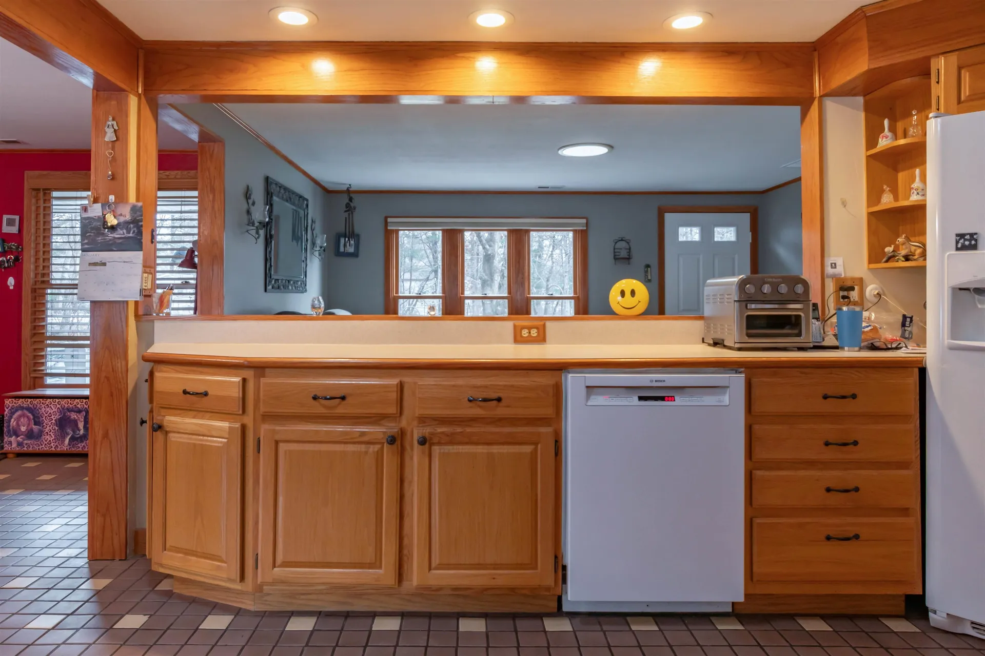 8 Cape Avenue Nashua NH 03062