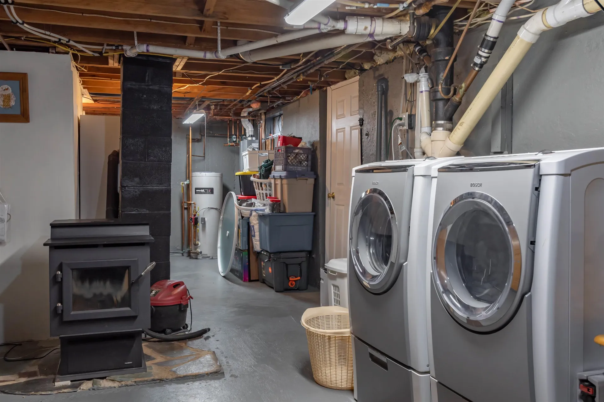 8 Cape Avenue Nashua NH 03062