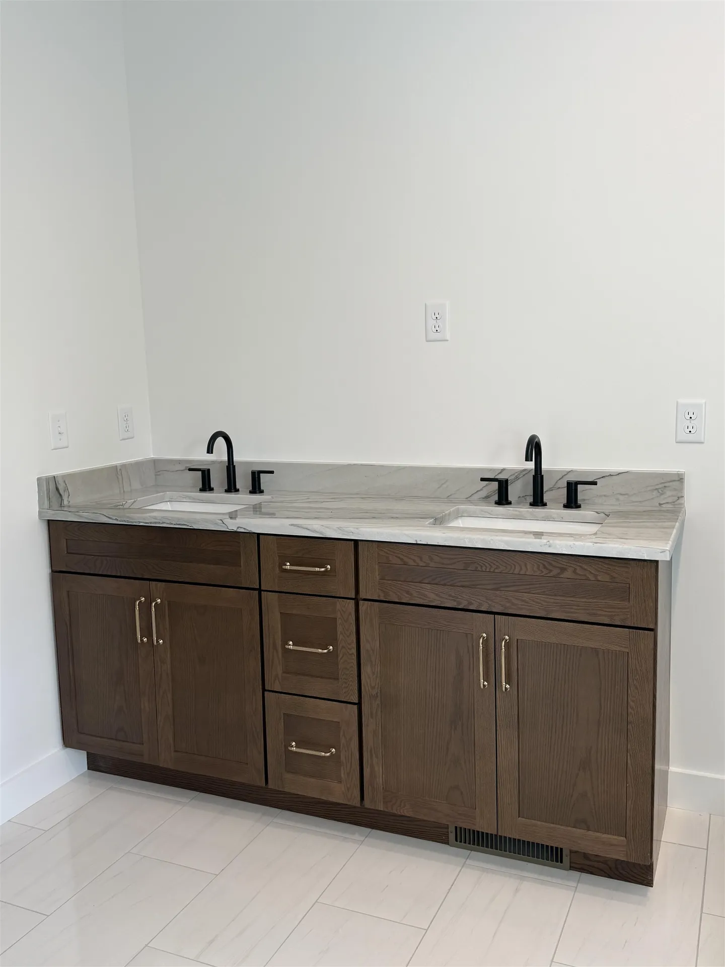 103 Temple Road Sharon NH 03458