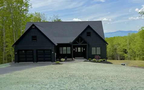 103 Temple Road Sharon NH 03458