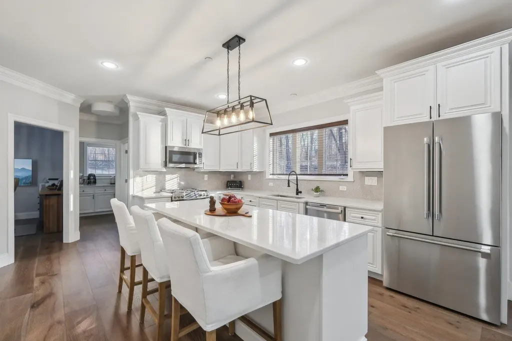 8 Willow Vale Road Atkinson NH 03811