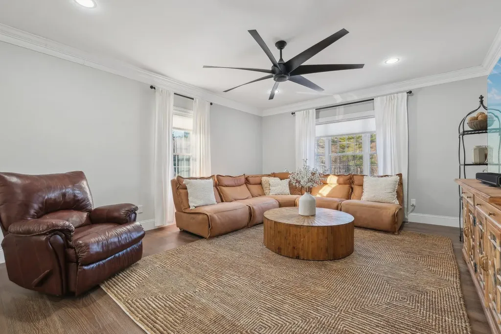 8 Willow Vale Road Atkinson NH 03811