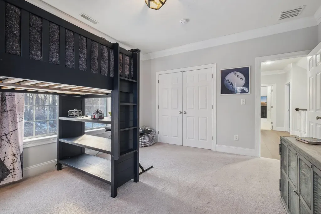 8 Willow Vale Road Atkinson NH 03811