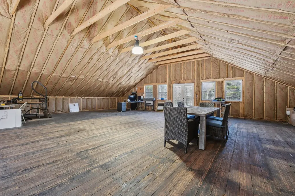 8 Willow Vale Road Atkinson NH 03811