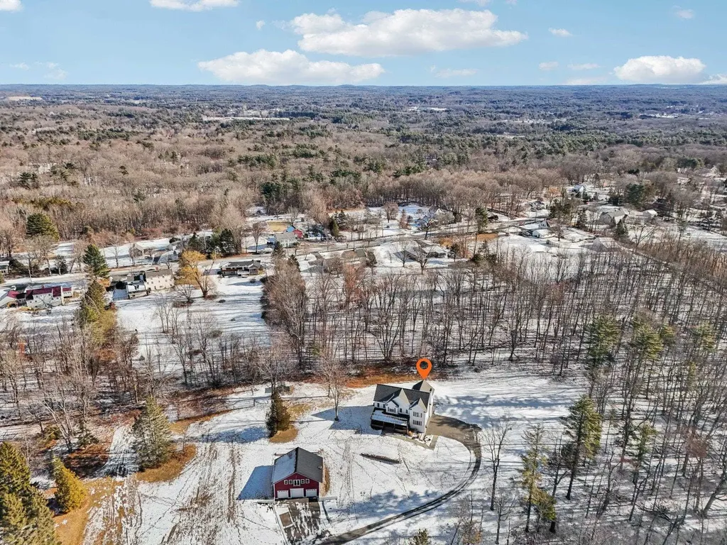 8 Willow Vale Road Atkinson NH 03811