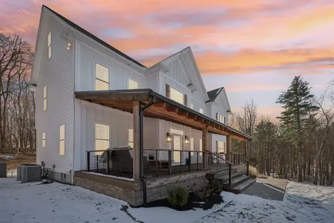 8 Willow Vale Road Atkinson NH 03811