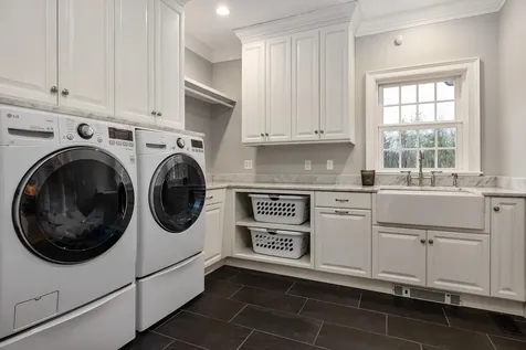 84 Stratham Heights Road Stratham NH 03885