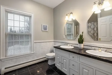 84 Stratham Heights Road Stratham NH 03885