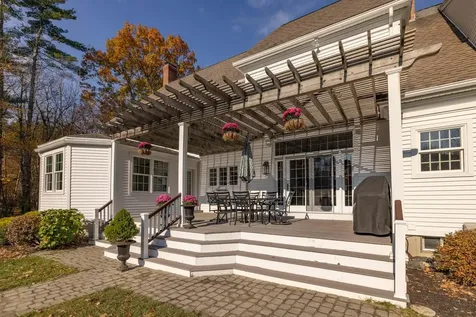 84 Stratham Heights Road Stratham NH 03885