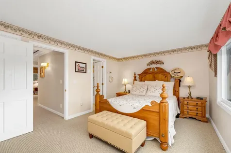 19 Wawbeek Road Tuftonboro NH 03850