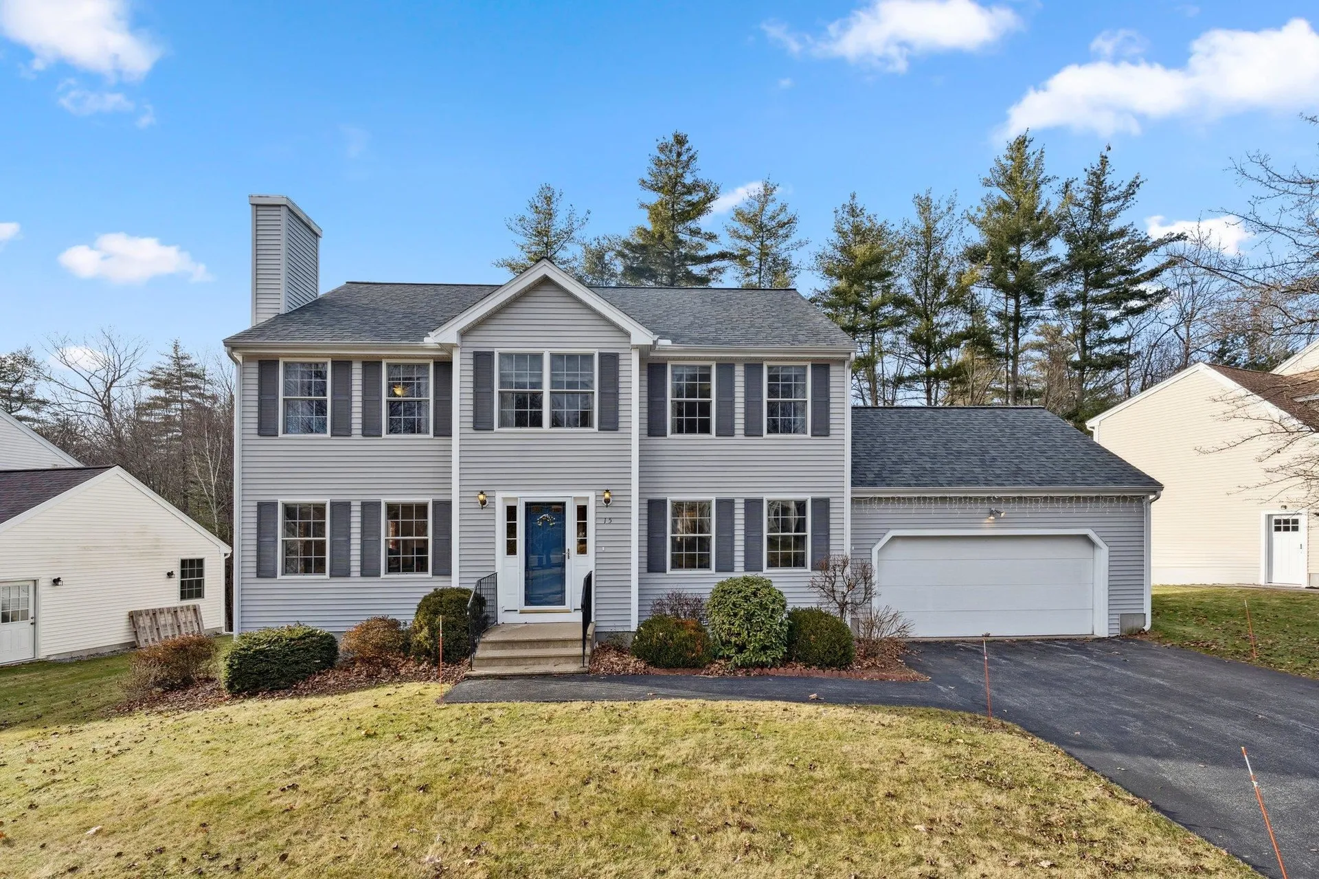 15 Forsythia Drive Nashua NH 03062