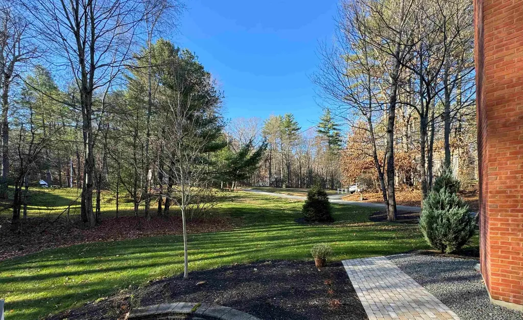 2 Joseph Prince Lane Amherst NH 03031